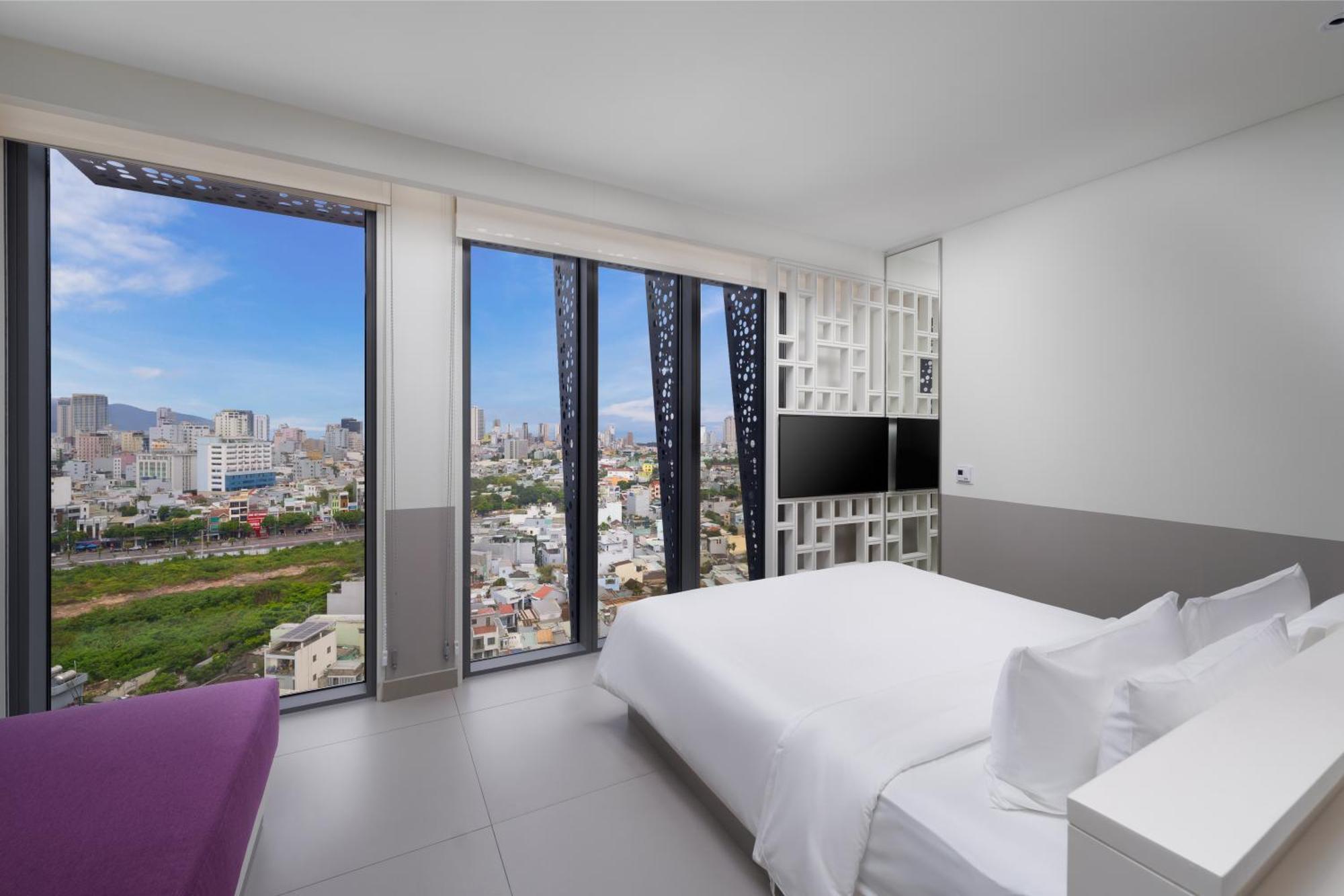 Hotel Wink Icon Riverside - Luxury - 24hrs & Rooftop Pool Bar