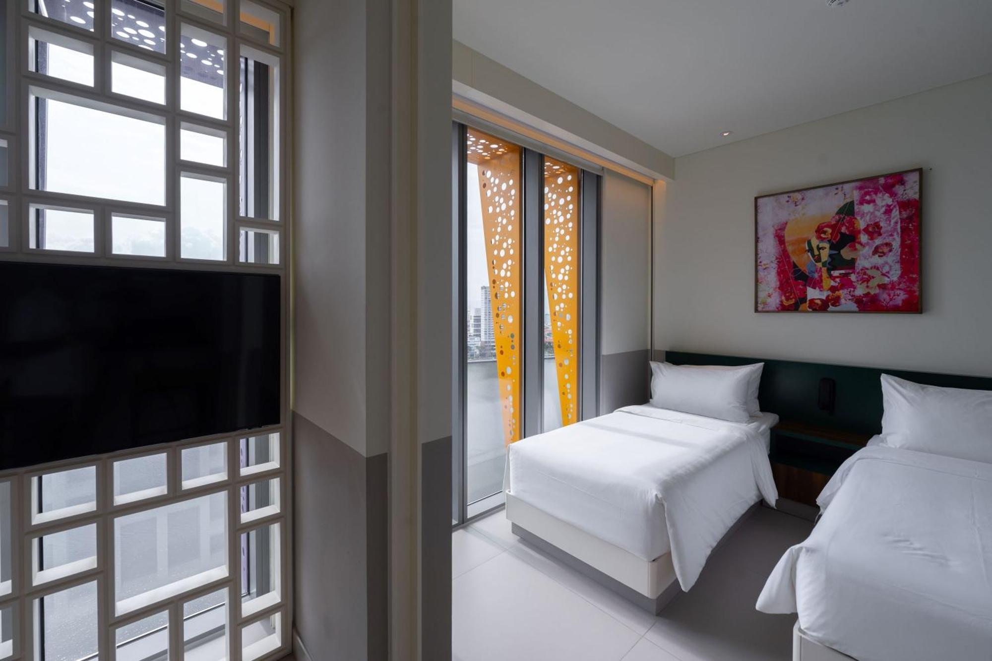 Wink Icon Riverside - Luxury - 24hrs & Rooftop Pool Bar Da Nang