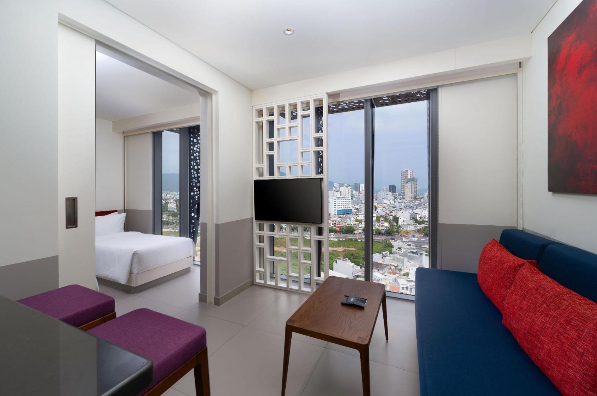 Hotel Wink Icon Riverside - Luxury - 24hrs & Rooftop Pool Bar 5*