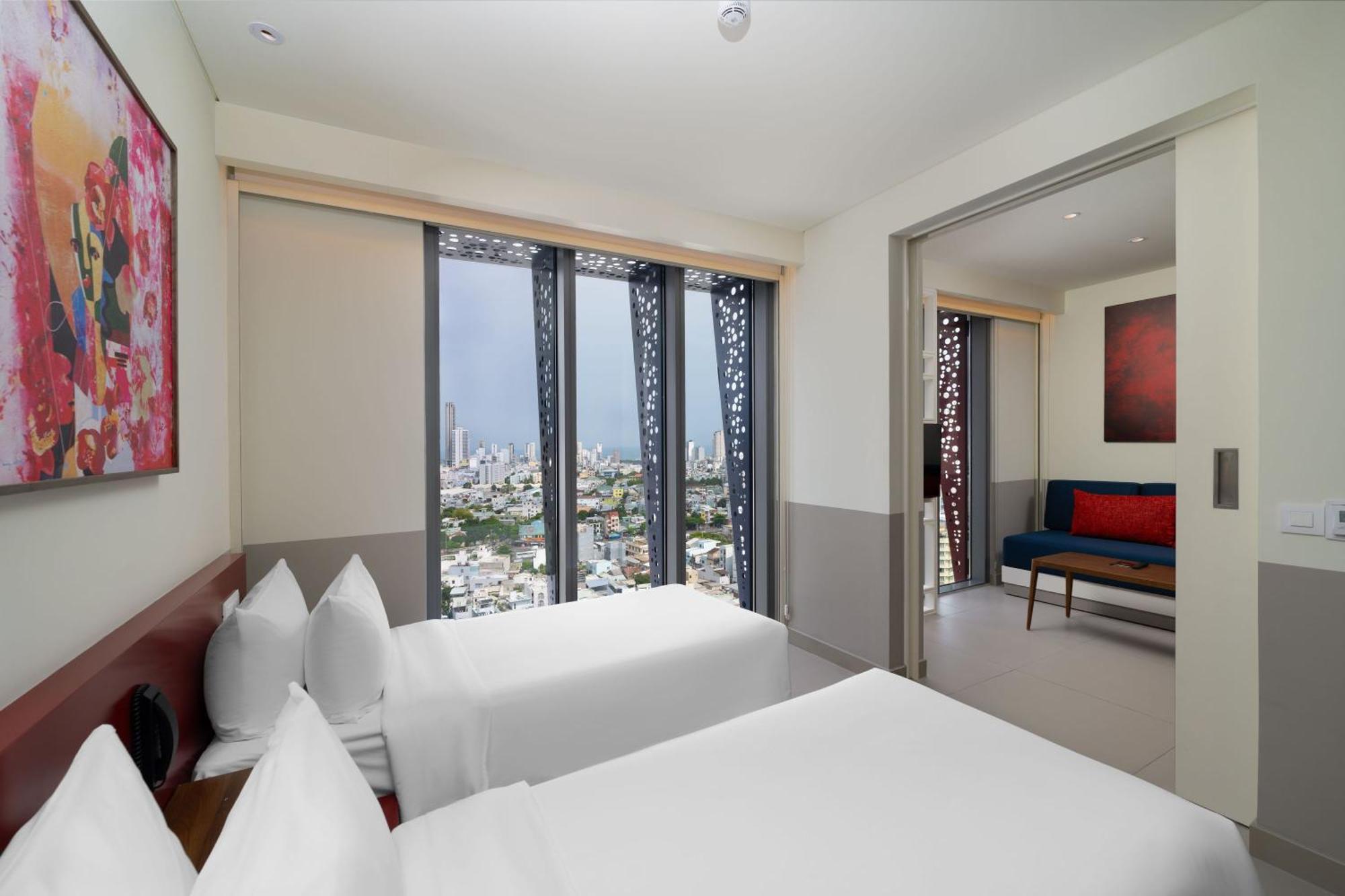 Hotel Wink Icon Riverside - Luxury - 24hrs & Rooftop Pool Bar