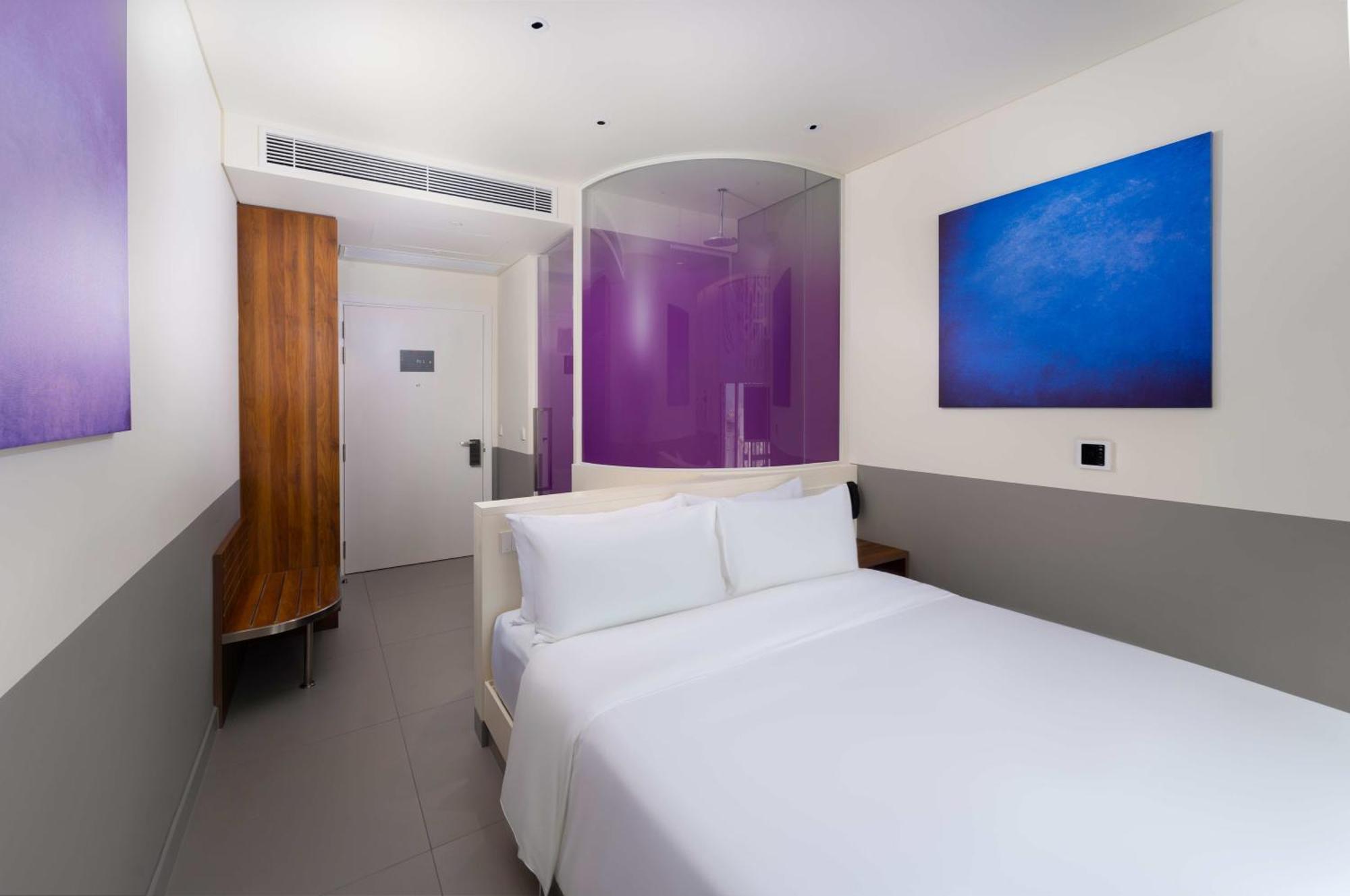 Wink Icon Riverside - Luxury - 24hrs & Rooftop Pool Bar Hotel